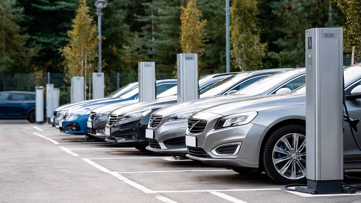 Что такое EVSE? Полное руководство по электропитанию и принципам работы электромобилей